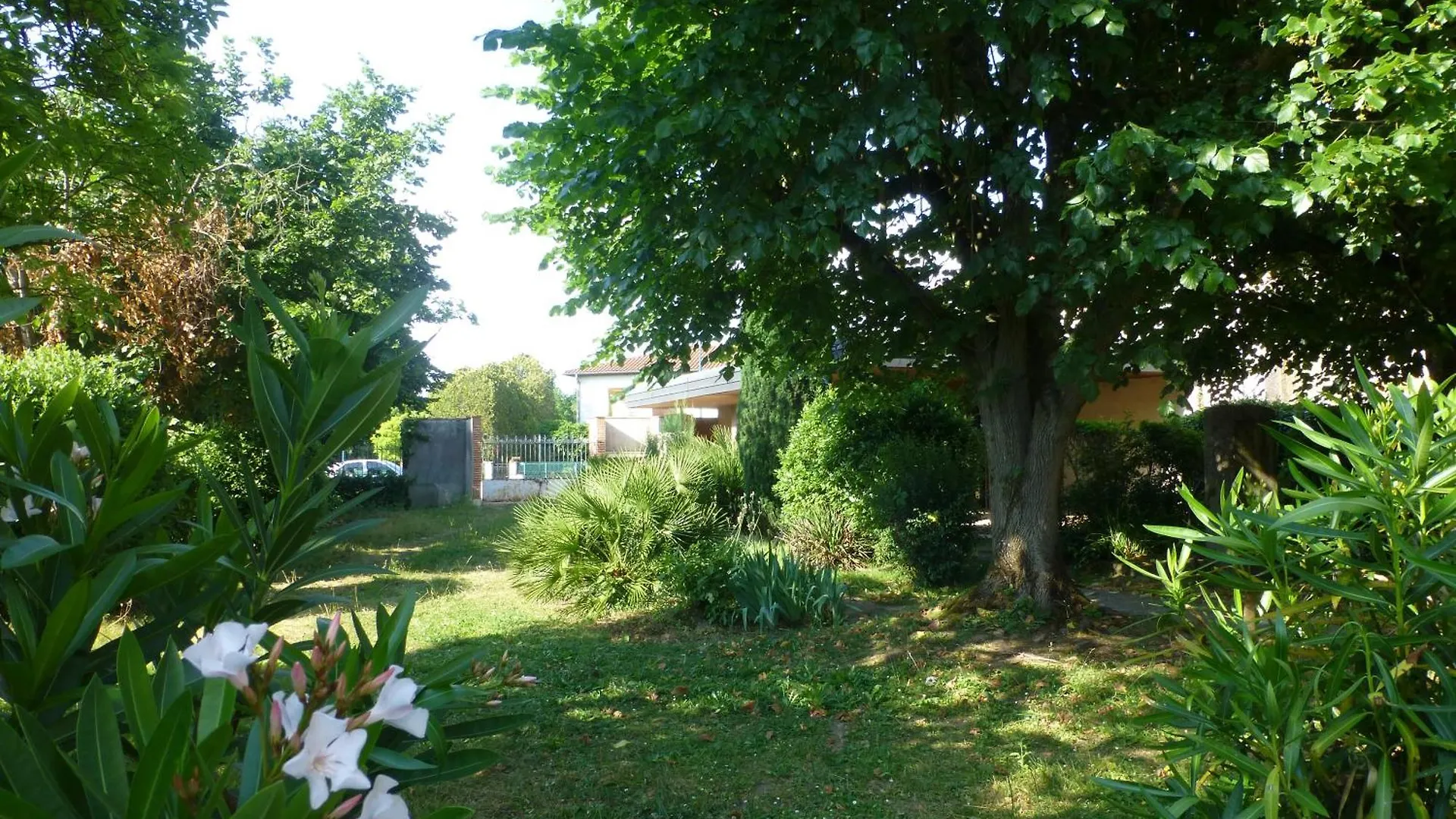 Chez Dan et Véro - Chambre d'hôte Moissac 4*,  France
